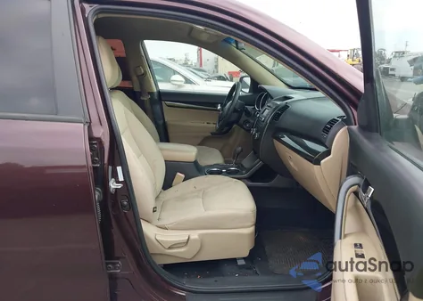 2013 Kia Sorento Lx z USA, uszkodzony, nr VIN 5XYKTDA64DG399070